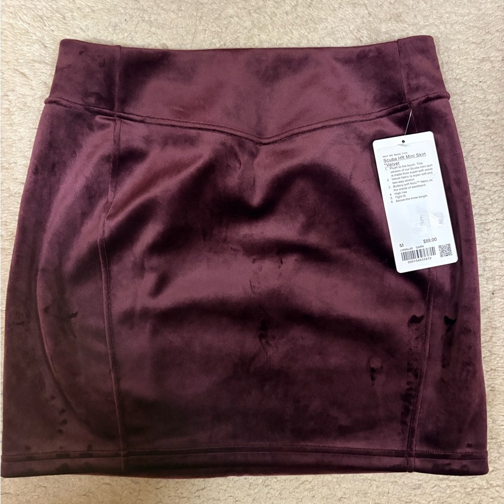 *NWT* Lululemon scuba HR mini skirt velvet